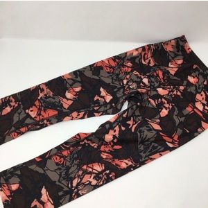 Wunder under high waisted crops